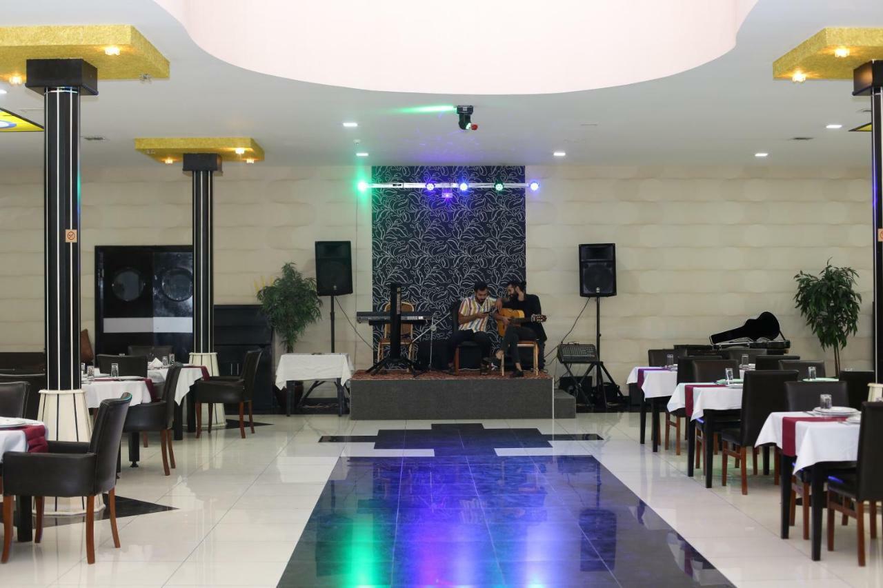Ambassador Hotel Baku Luaran gambar