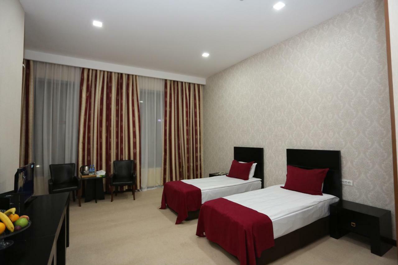 Ambassador Hotel Baku Luaran gambar
