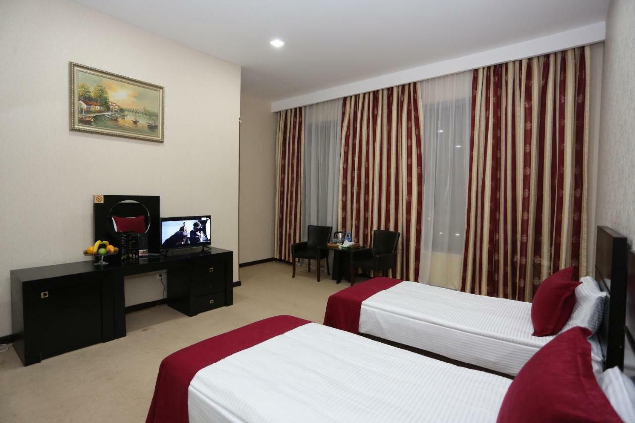 Ambassador Hotel Baku Luaran gambar